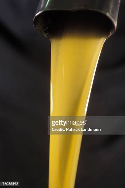 Unrefined olive oil